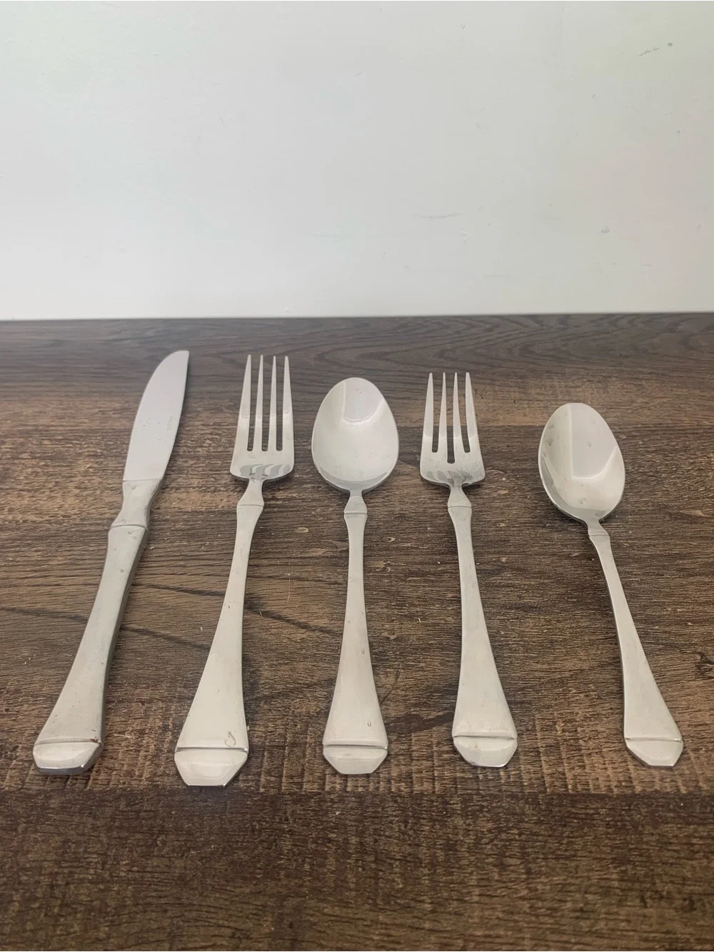 Oneida Verona 5 Pc Place Setting 18/10 Stainless Flatware Glossy Discontinued